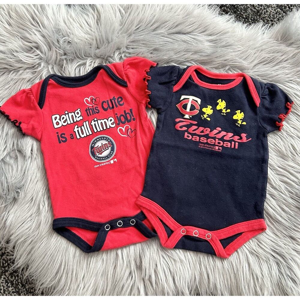 Minnesota Twins Baseball Infant Girls Bundle Of Two Bodysuits Size 0-3 months